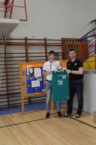 1966523519547377914336497345130440155328096n-3