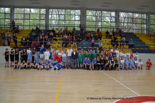 1967928319547355414338743187859193575982338o-9